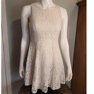 Monteau White Floral Lace Fit & Flare Mini Dress M Bridal Bachelorette Feminine